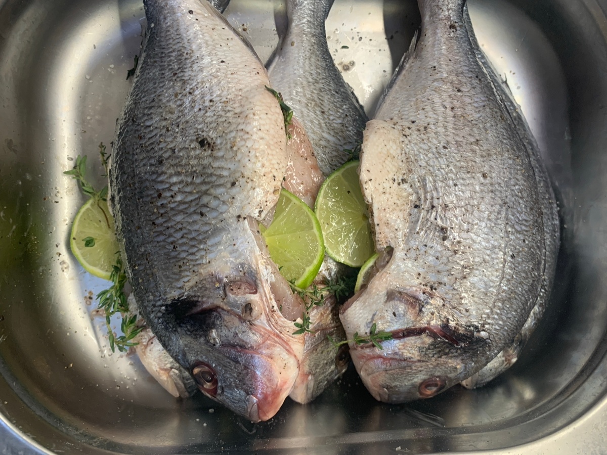 Калина душистая