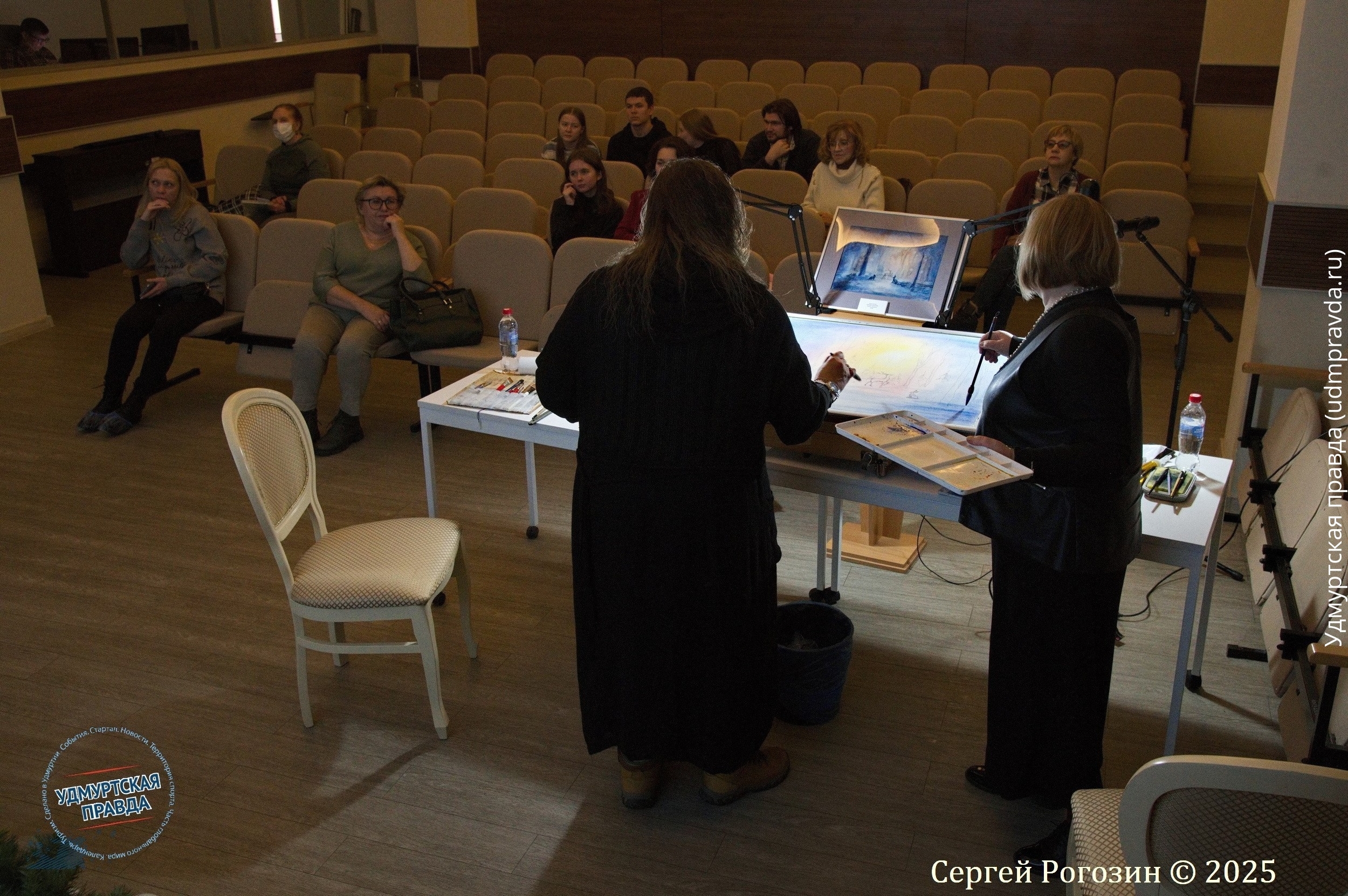 Актинидия острая