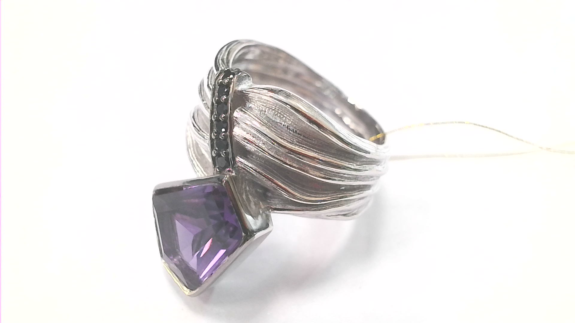 Липа серебристая Липа серебристая